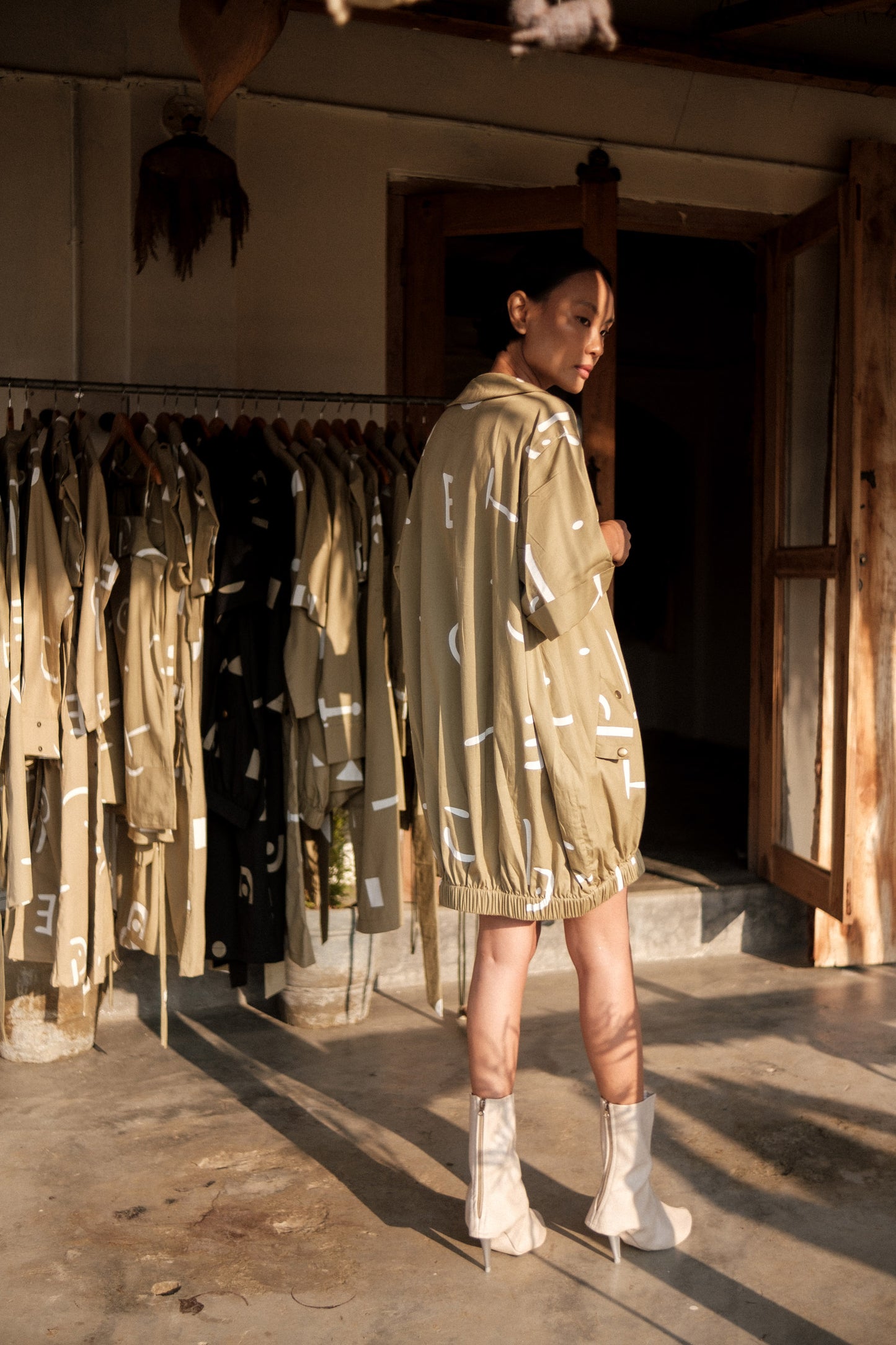 Sydney Shift Dress Line Printed