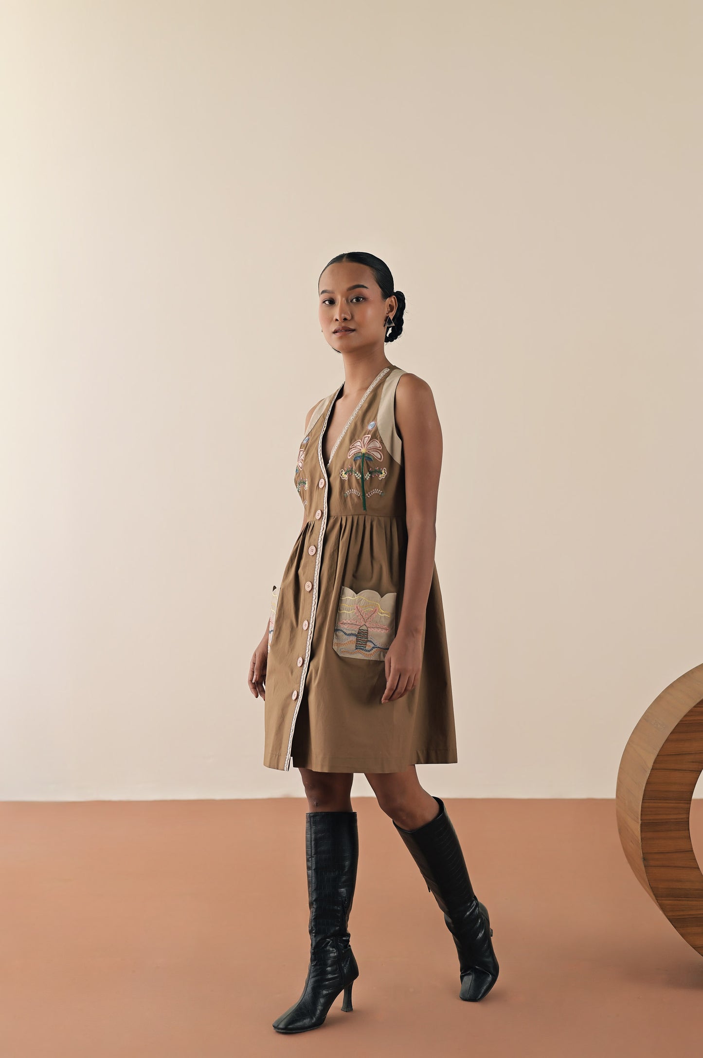 Tampa walnut dress