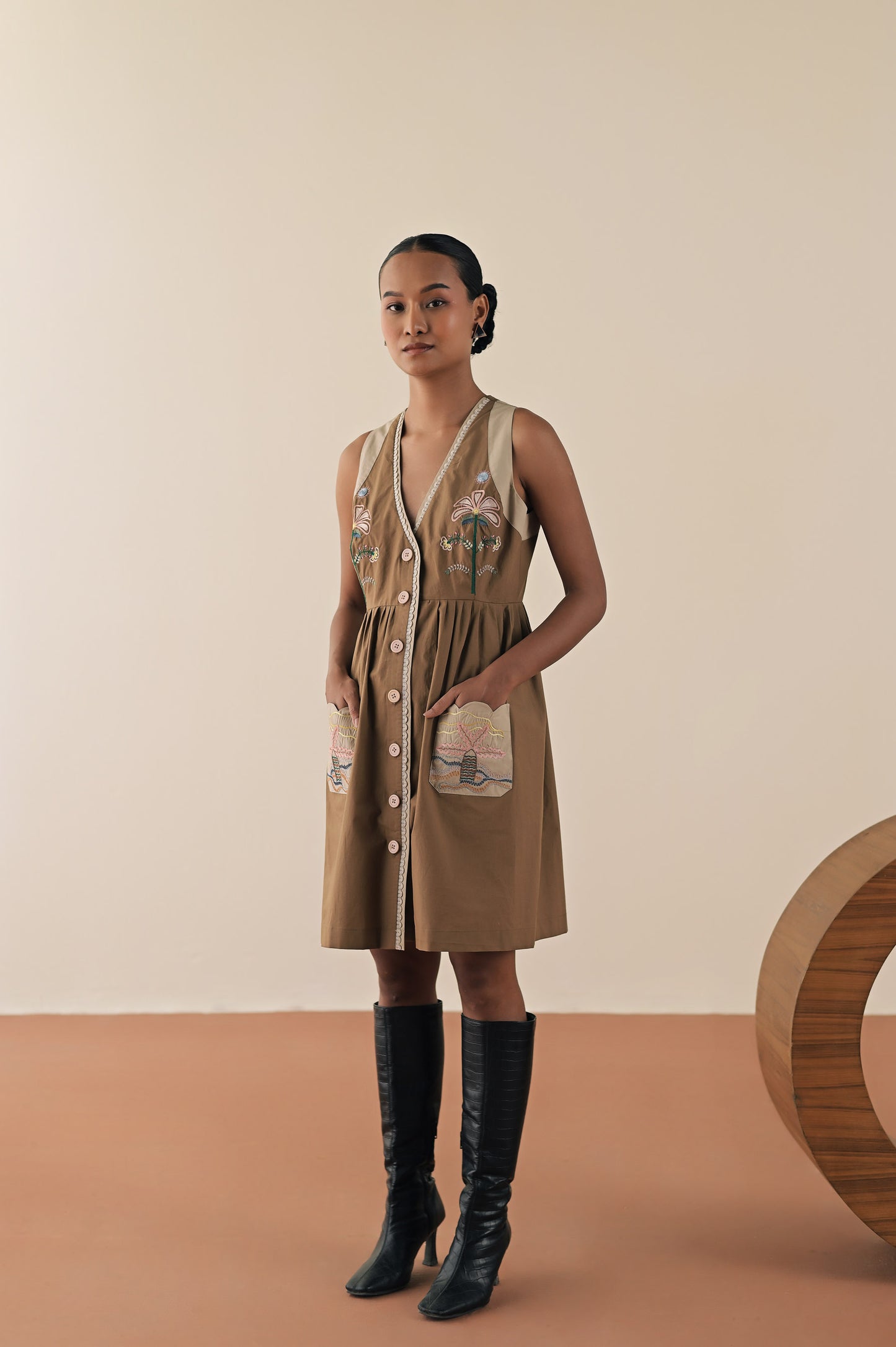 Tampa walnut dress