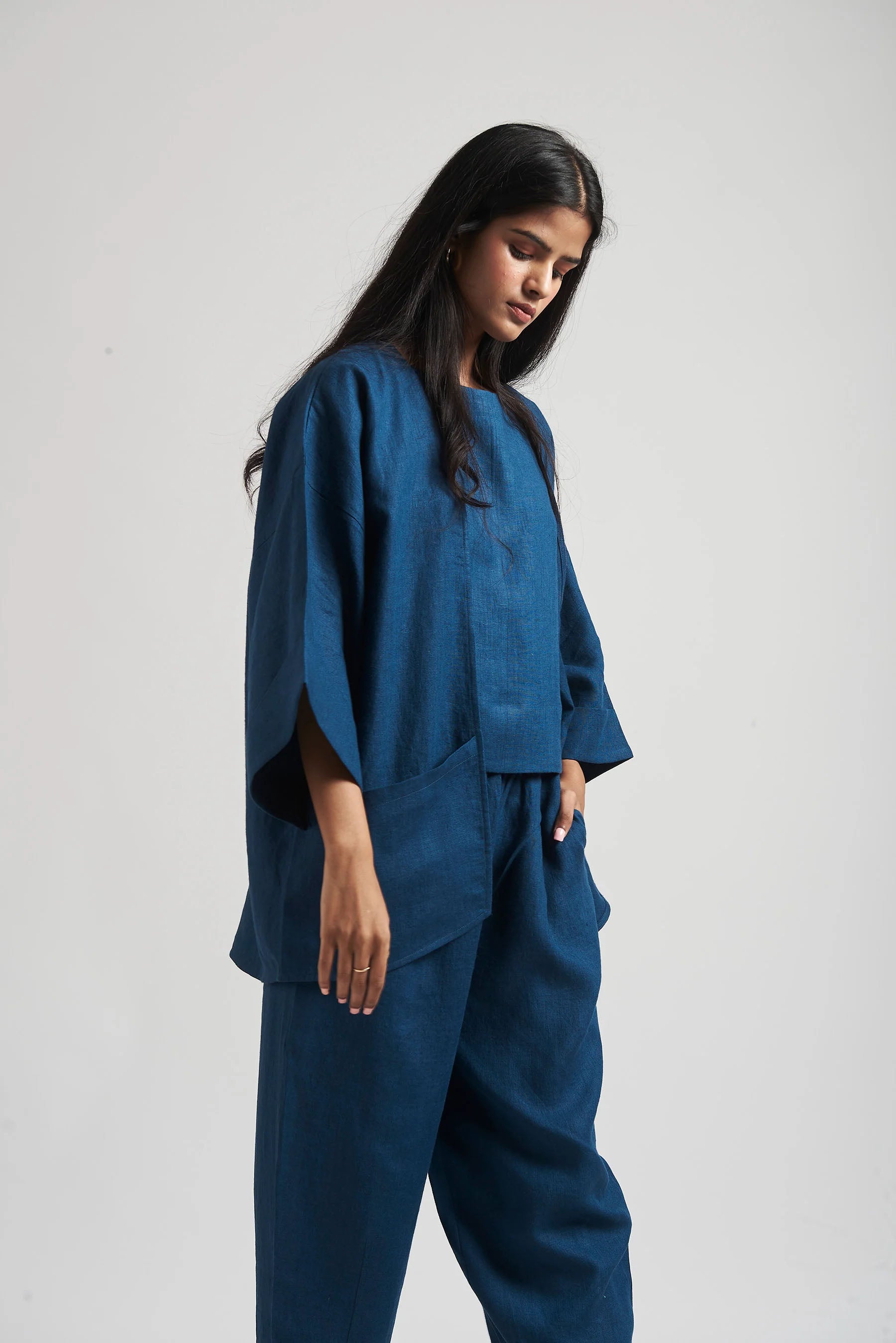 Indigo Linen Lounge Overlay Set